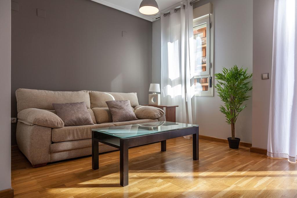 Valencia Flat Rental Swim And Paddle ห้อง รูปภาพ